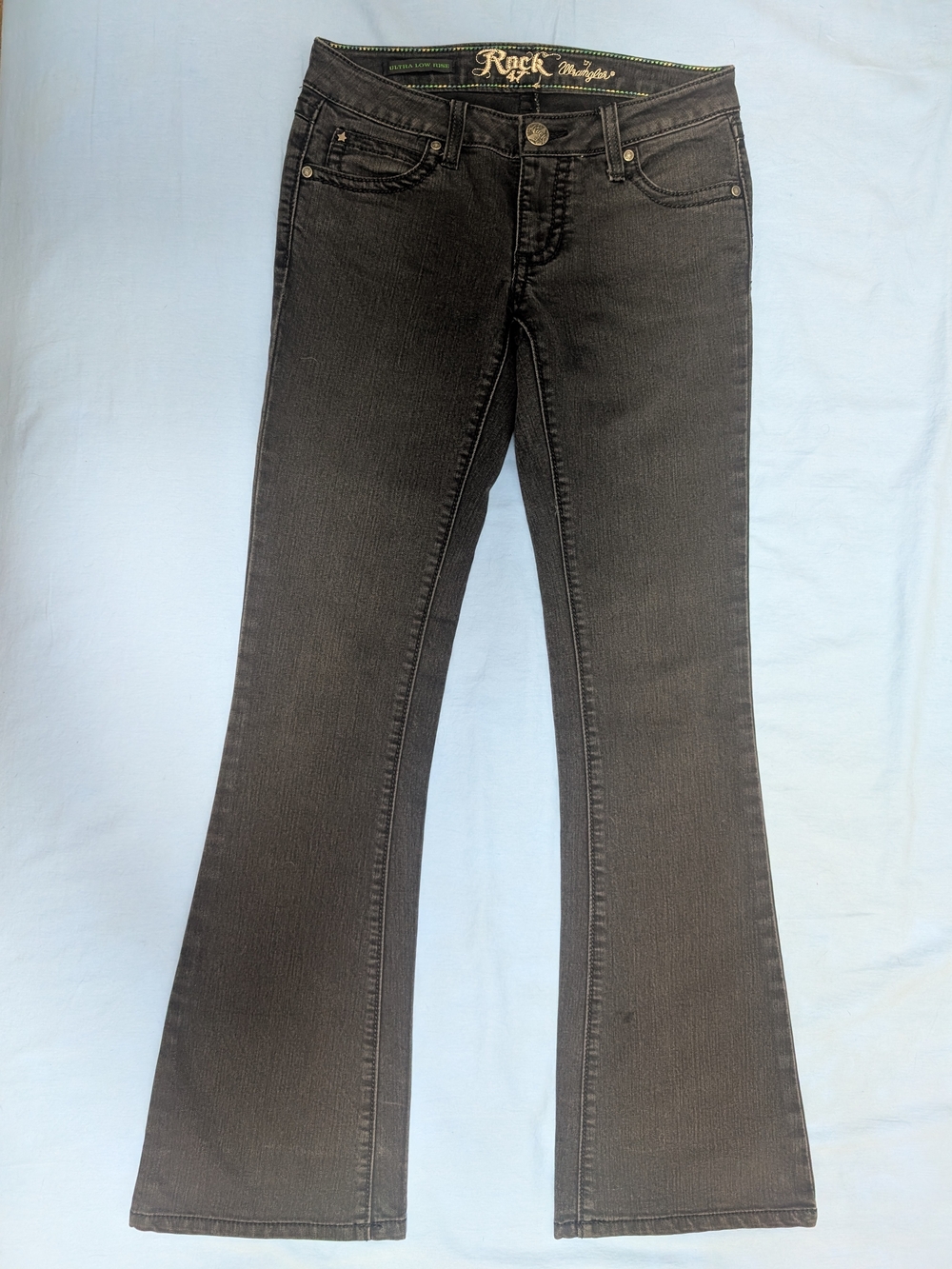 Wrangler Rock 47 Jeans Women Size 0x34 Black Ultra Low Rise Stretch WHX70MD